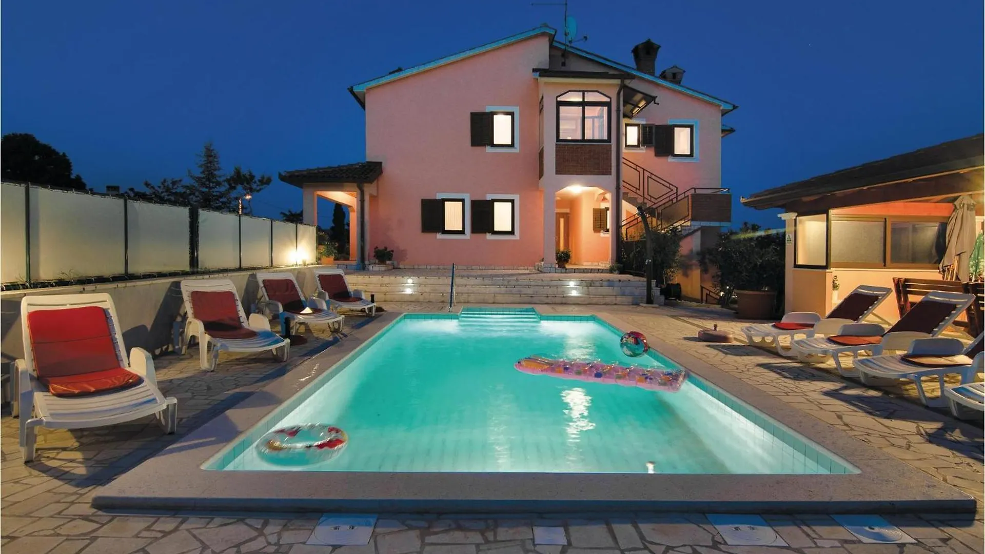 Holiday home Vinez V